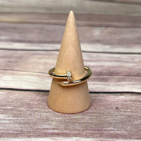 ANILLO DE CLAVO