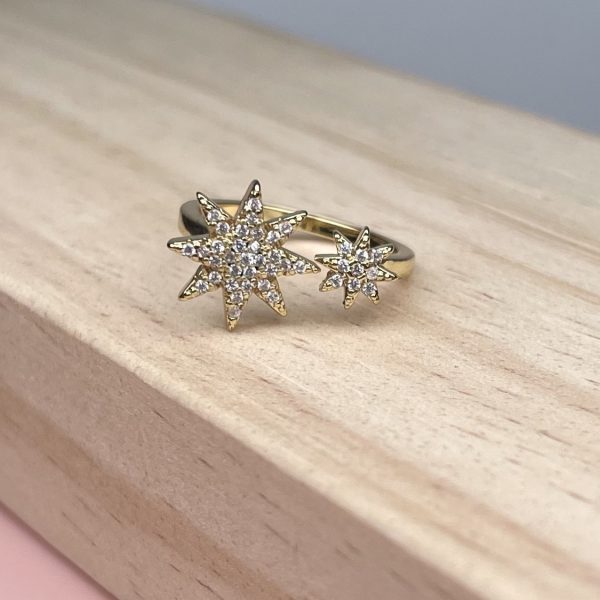 ANILLO DE ESTRELLA