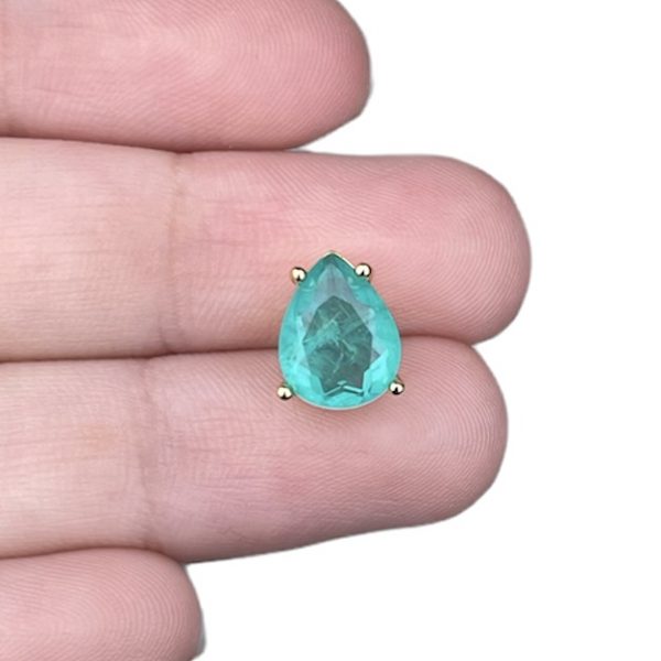 DIJE DE GOTA CON CRISTAL VERDE