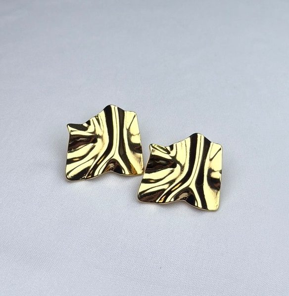 ARETES IRREGULARES CUADRADOS